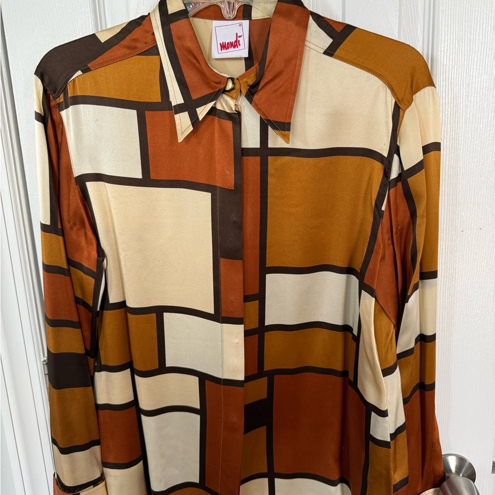 Mondi Retro Geometric Button-Down Shirt in Cream, Brown & Tan